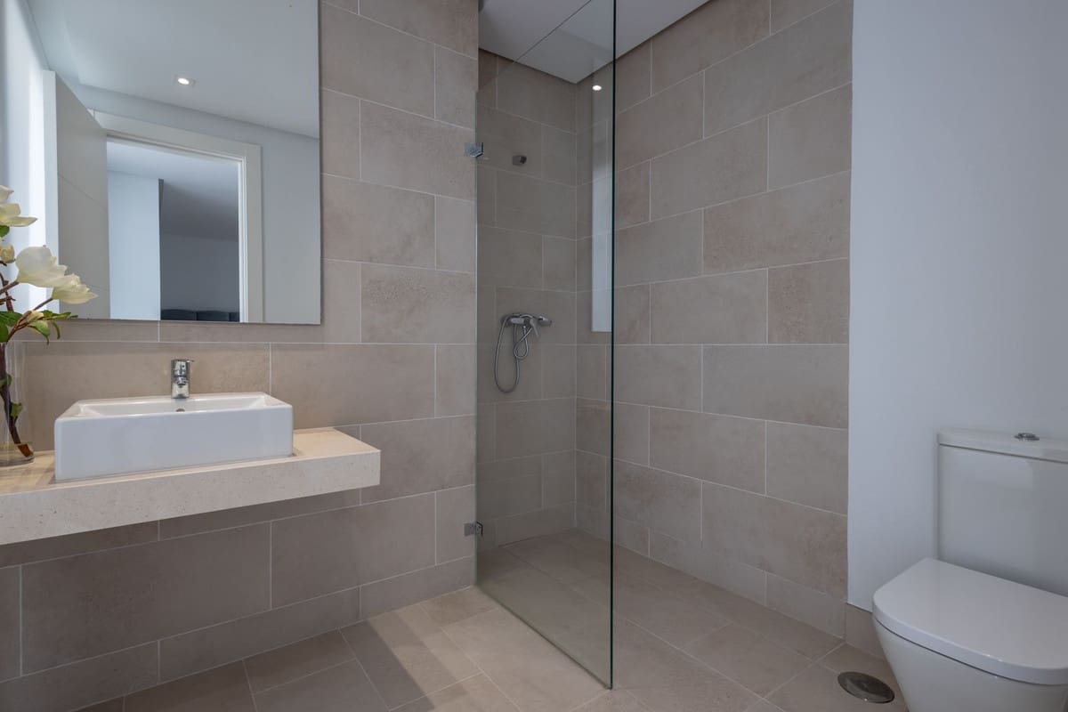 5 soveværelse Villa til salg i Cabopino med swimmingpool garage - € 2.995.000 (Ref: 7936130)