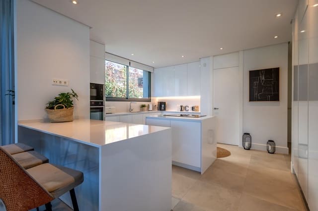 5 soverom Villa til salgs i Cabopino, Marbella med svømmebasseng garasje - € 2 995 000 (Ref: 7936130)