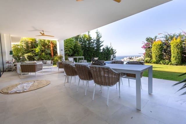 5 soverom Villa til salgs i Cabopino, Marbella med svømmebasseng garasje - € 2 995 000 (Ref: 7936130)