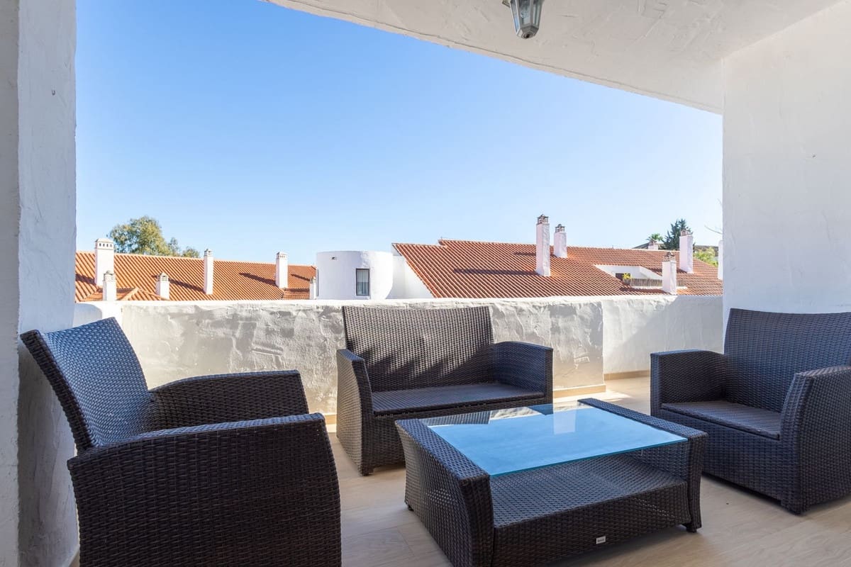 3 quarto Apartamento para venda em Nueva Andalucia com piscina garagem - 630 000 € (Ref: 7994129)