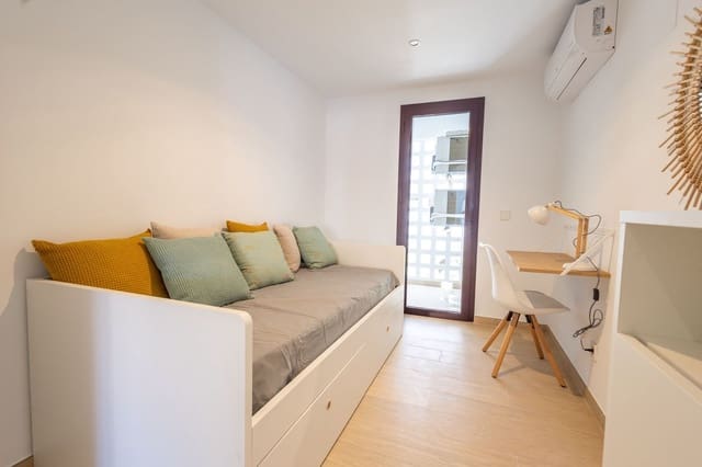 3 soverom Leilighet til salgs i Nueva Andalucia, Marbella med svømmebasseng garasje - € 630 000 (Ref: 7994129)