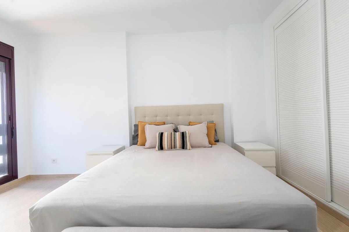 3 quarto Apartamento para venda em Nueva Andalucia com piscina garagem - 630 000 € (Ref: 7994129)