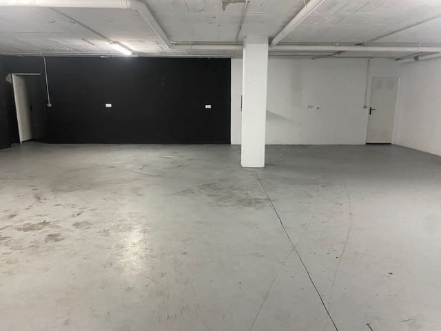 1 soveværelse Erhverv til salg i Nueva Andalucia, Marbella - € 555.000 (Ref: 8064904)