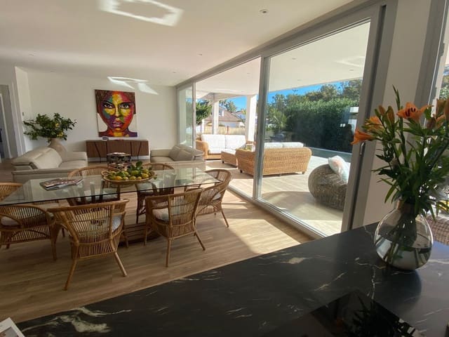 Chalet de 5 habitaciones en San Pedro de Alcantara, Marbella en venta con piscina garaje - 2.950.000 € (Ref: 8084376)