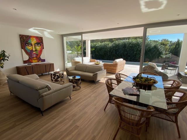 5 soveværelse Villa til salg i San Pedro de Alcantara, Marbella med swimmingpool garage - € 2.950.000 (Ref: 8084376)