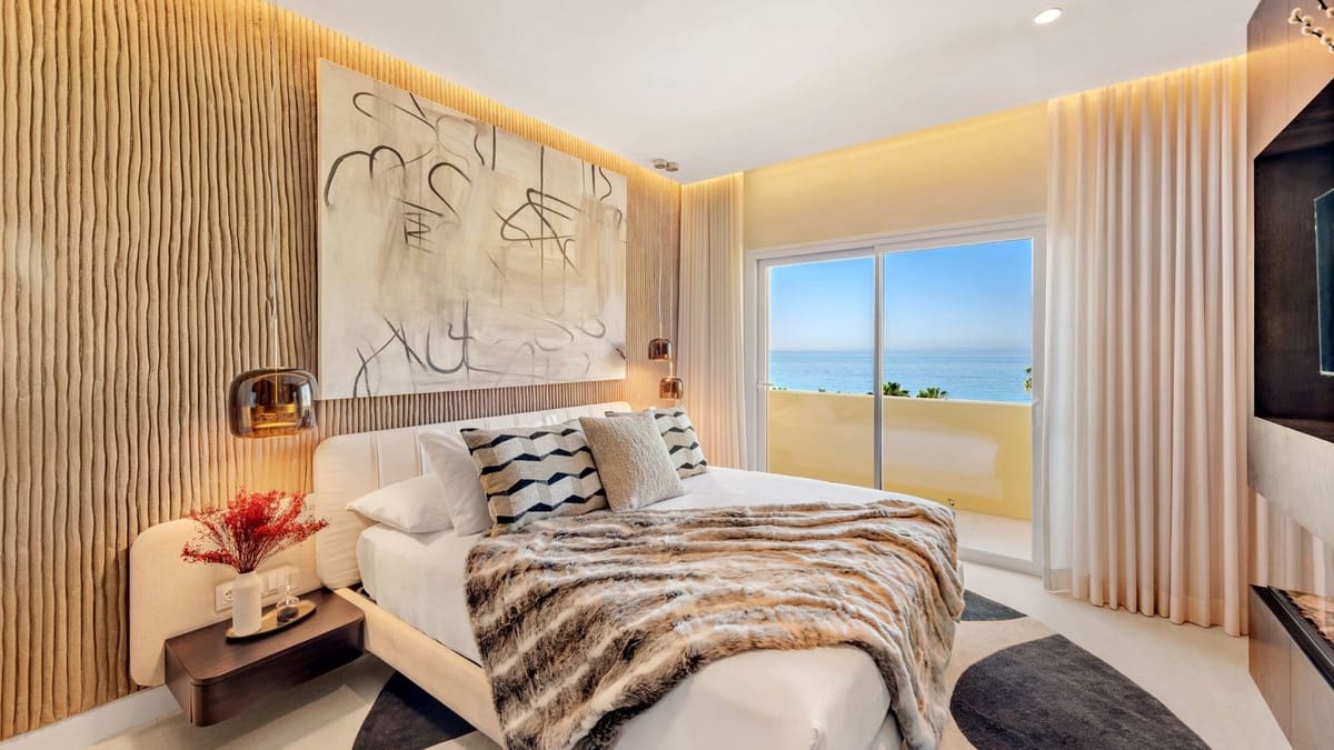 4 soveværelse Lejlighed til salg i Rio Real med swimmingpool garage - € 4.995.000 (Ref: 8444558)