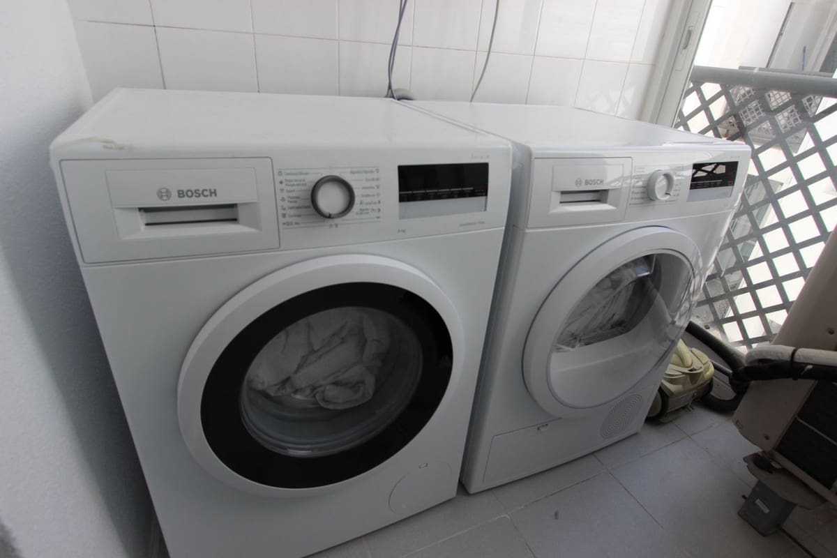 4 makuuhuone Kattohuoneisto myytävänä paikassa Puerto Banus mukana uima-altaan 
autotalli - 1 050 000 € (Ref: 8465830)