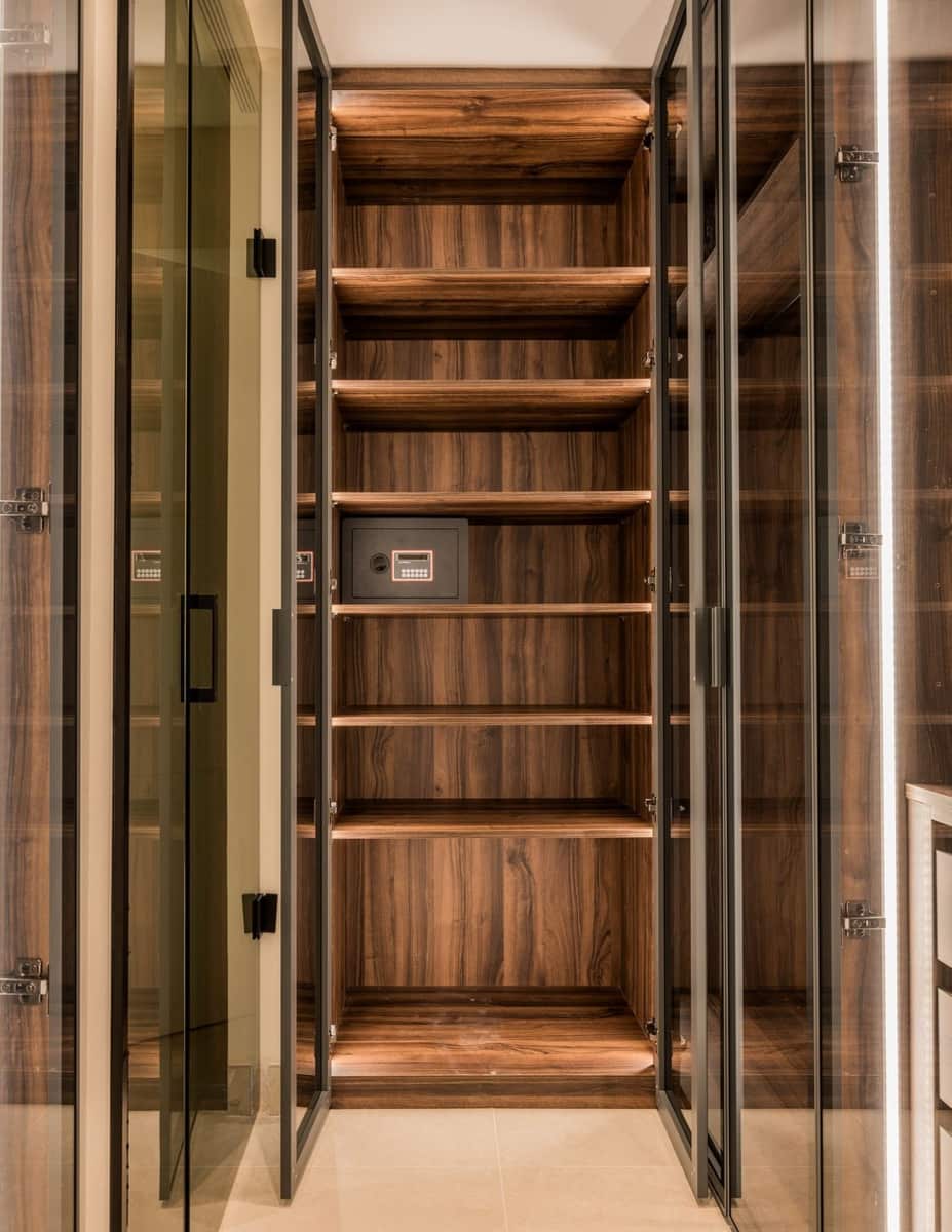 Apartamento de 3 habitaciones en Estepona en venta con piscina garaje - 1.825.000 € (Ref: 8467069)