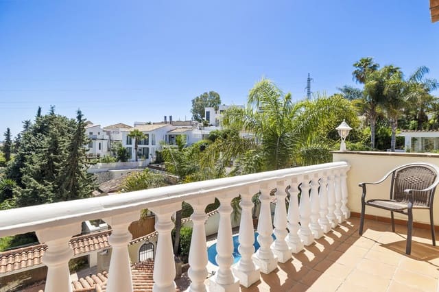 5 slaapkamer Villa te koop in Nueva Andalucia, Marbella met zwembad garage - € 1.295.000 (Ref: 8477024)