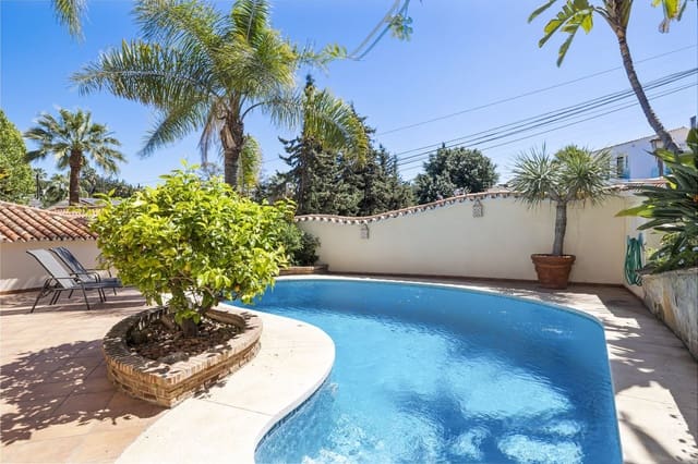 5 slaapkamer Villa te koop in Nueva Andalucia, Marbella met zwembad garage - € 1.295.000 (Ref: 8477024)