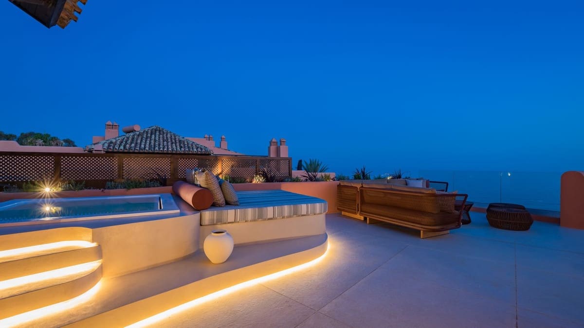 4 camera da letto Attico in vendita in Los Monteros con piscina garage - 5.350.000 € (Rif: 8479924)