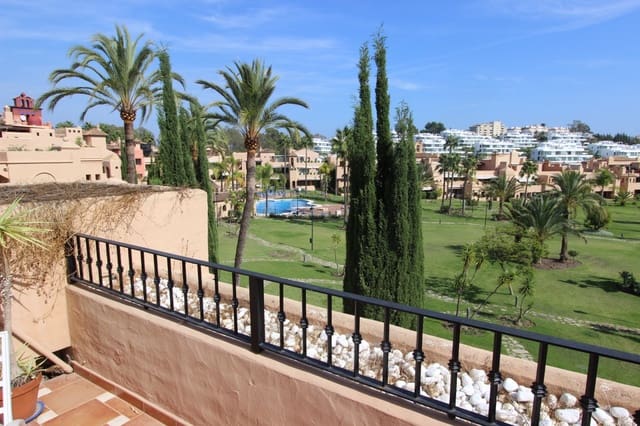 Ático de 3 habitaciones en Nueva Atalaya, Estepona en venta con piscina garaje - 520.000 € (Ref: 8617795)