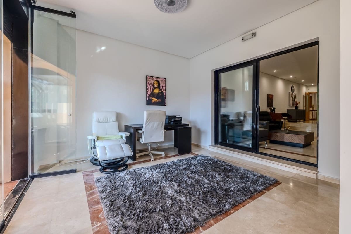 2 soveværelse Lejlighed til salg i Puerto Banus med swimmingpool garage - € 695.000 (Ref: 8635421)