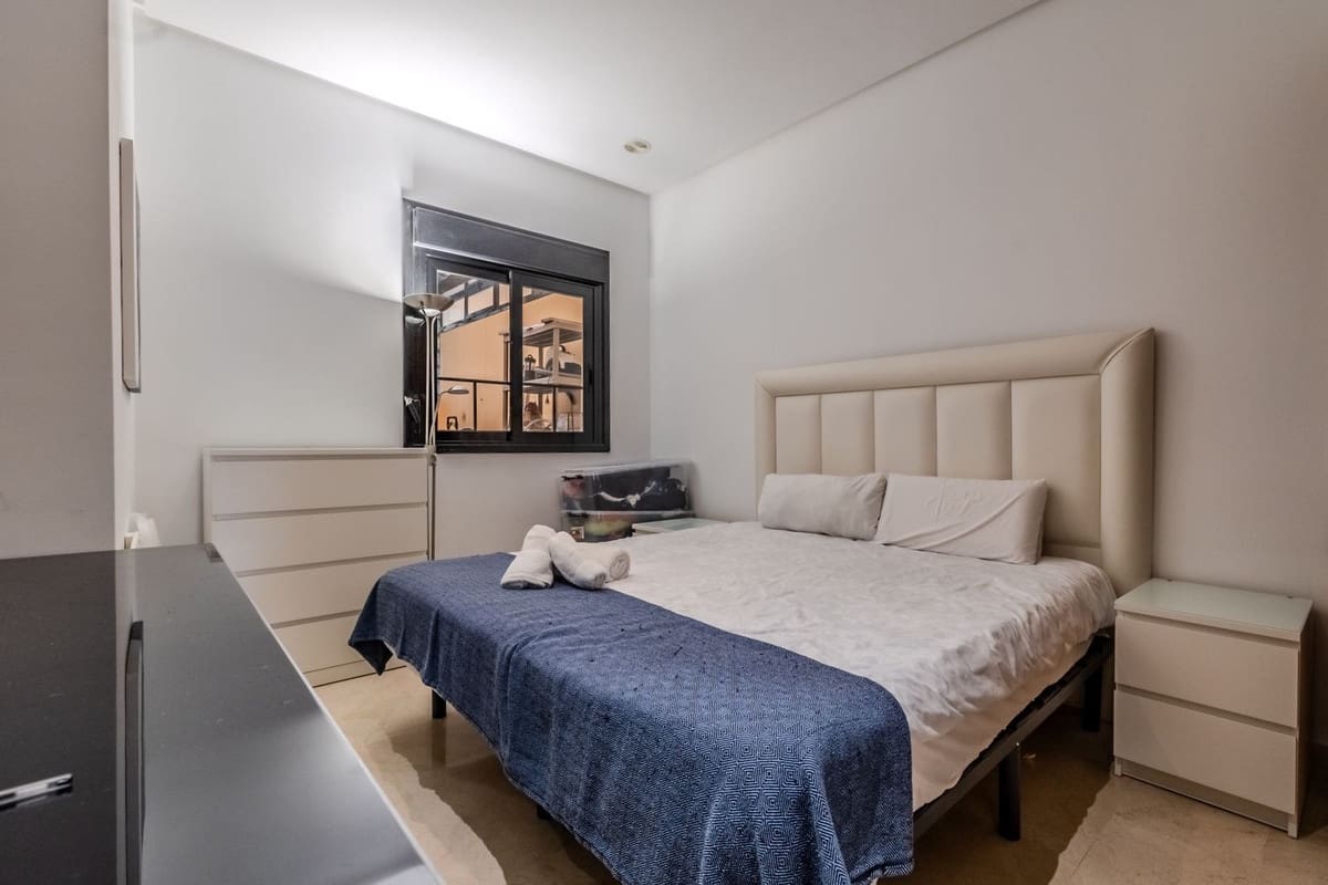 2 soveværelse Lejlighed til salg i Puerto Banus med swimmingpool garage - € 695.000 (Ref: 8635421)