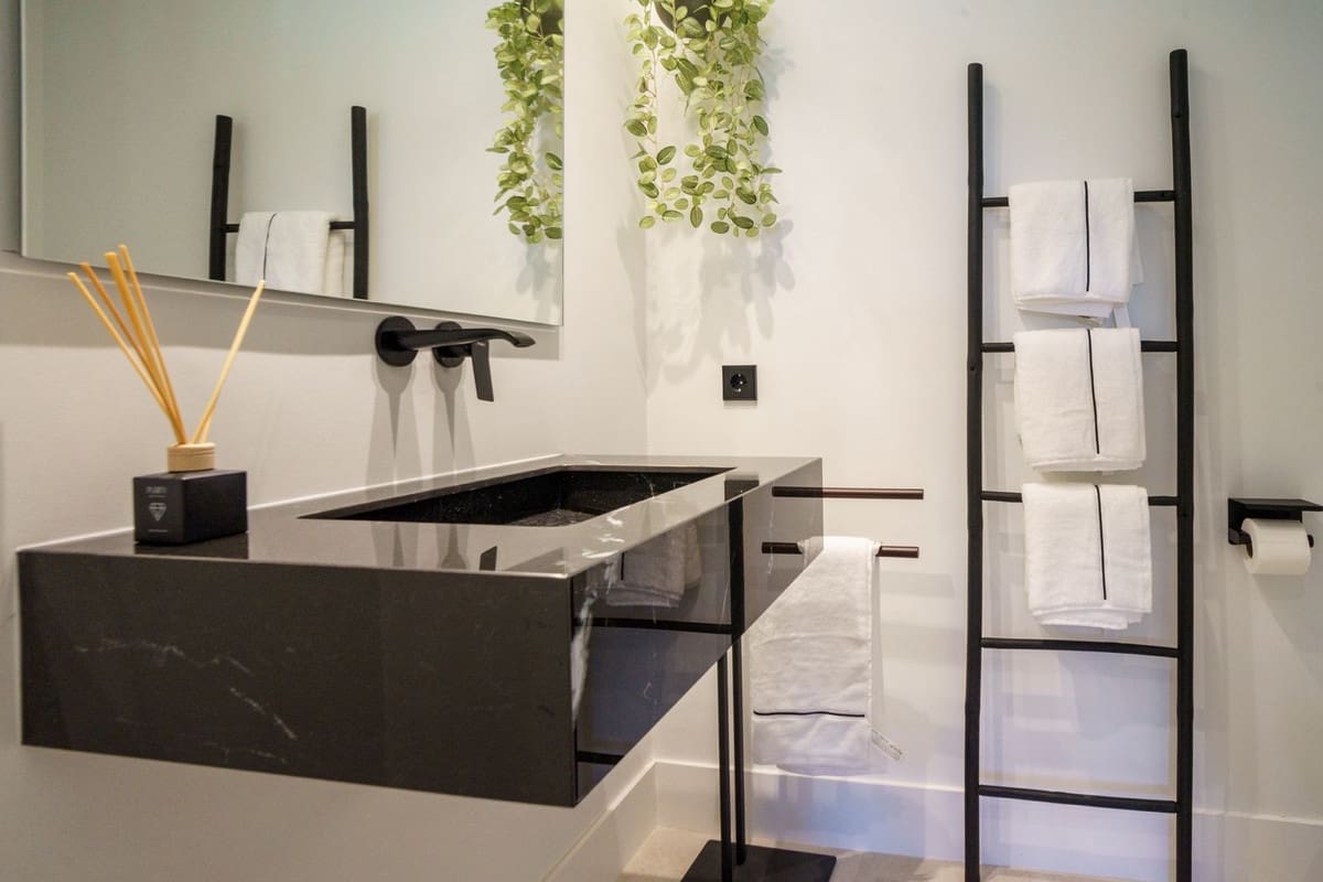 5 chambre Villa/Maison à vendre à Nueva Andalucia avec piscine garage - 2 575 000 € (Ref: 8647057)