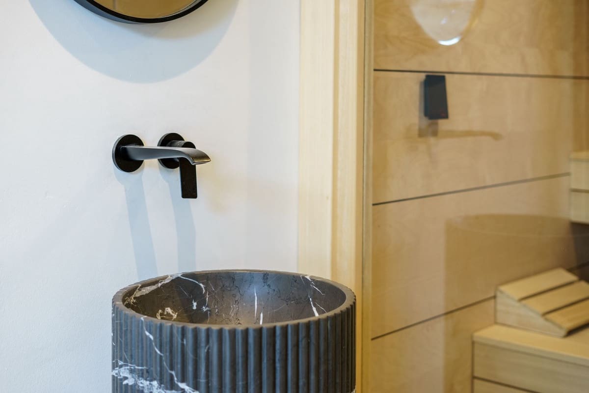 5 chambre Villa/Maison à vendre à Nueva Andalucia avec piscine garage - 2 575 000 € (Ref: 8647057)