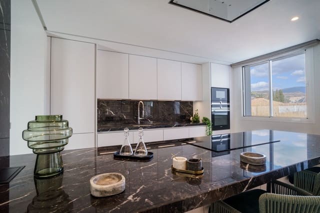 5 chambre Villa/Maison à vendre à Nueva Andalucia, Marbella avec piscine garage - 2 575 000 € (Ref: 8647057)