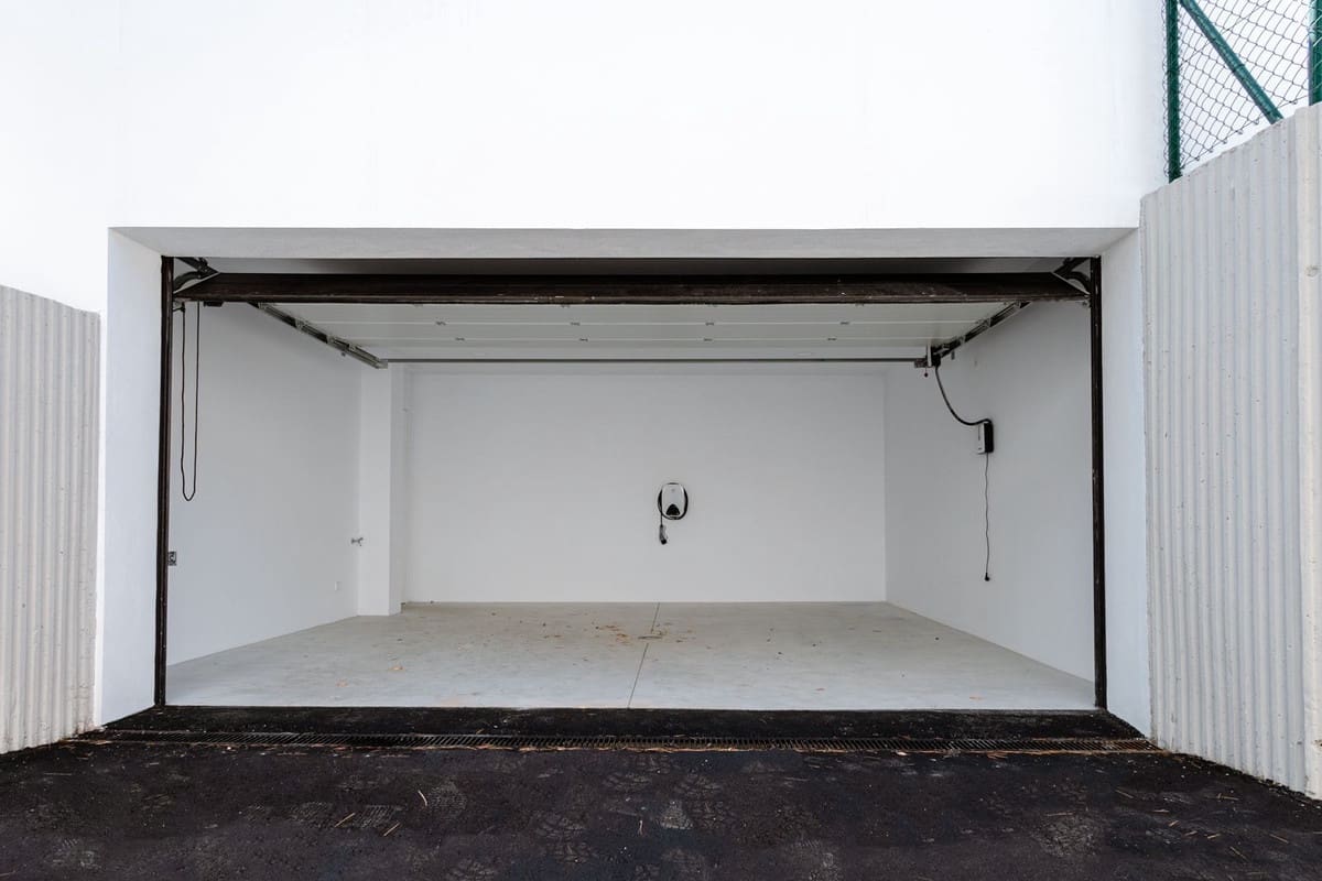 4 soverom Villa til salgs i Golden Mile med svømmebasseng garasje - € 4 500 000 (Ref: 8756812)