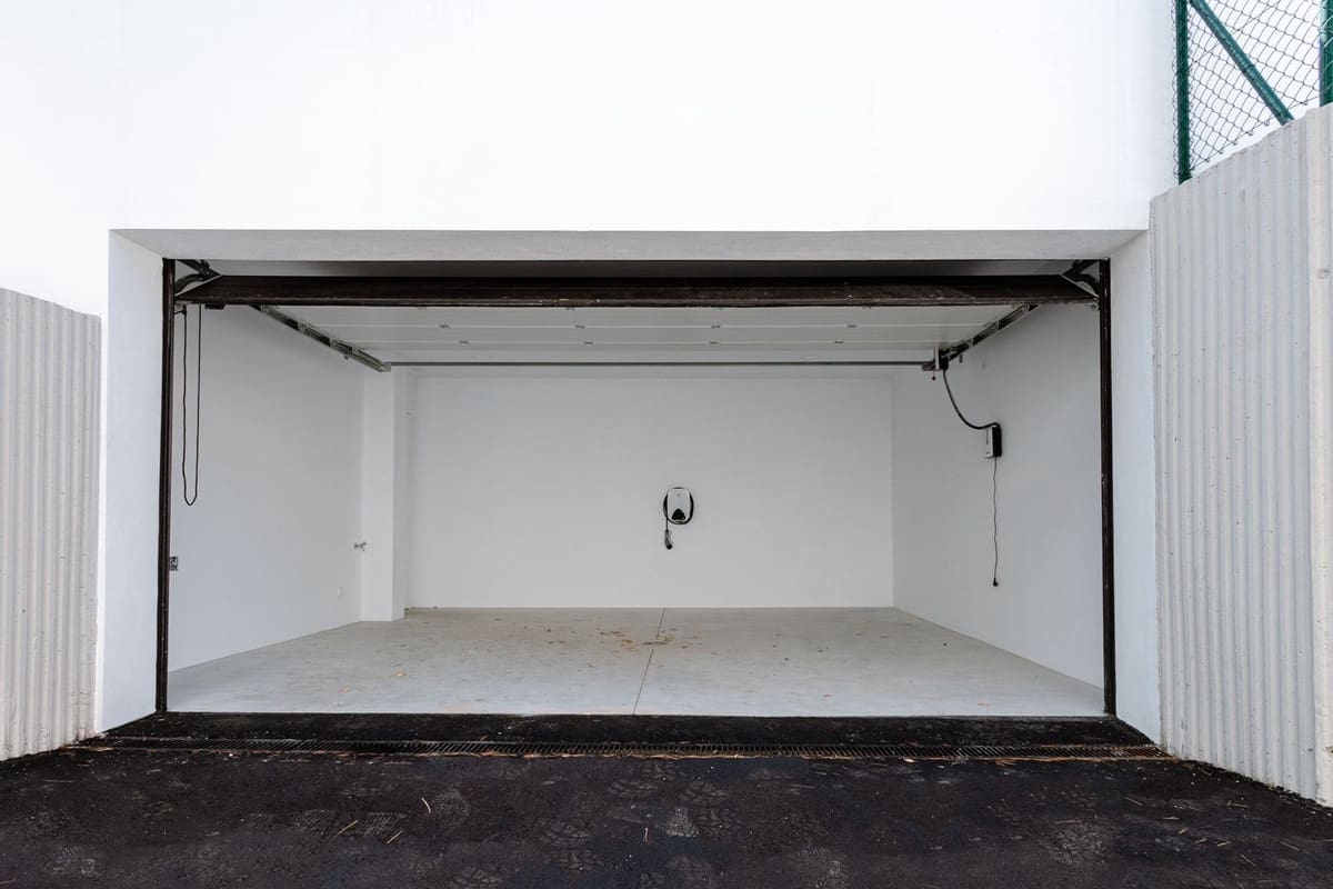 4 bedroom Villa for sale in Golden Mile with pool garage - € 4,500,000 (Ref: 8756812)