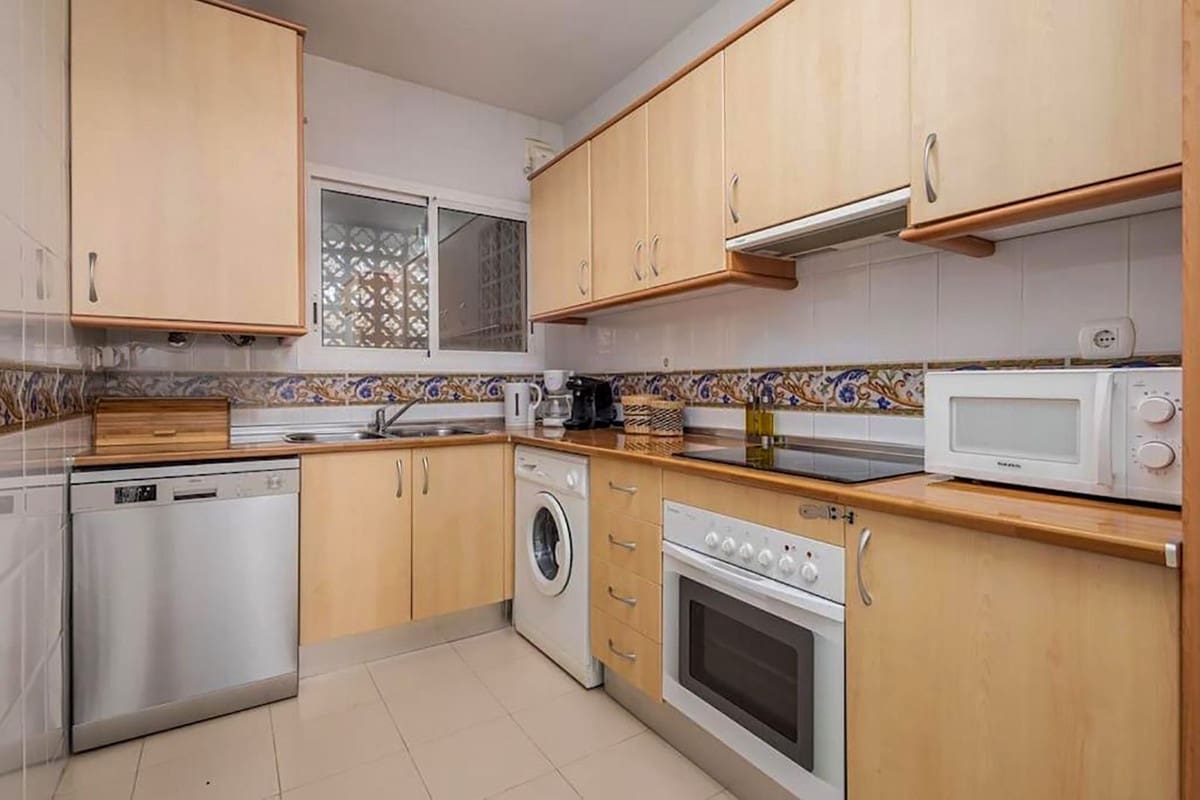 2 sypialnia Apartament na sprzedaż w La Reserva z basenem garażem - 305 000 € (Ref: 8756956)