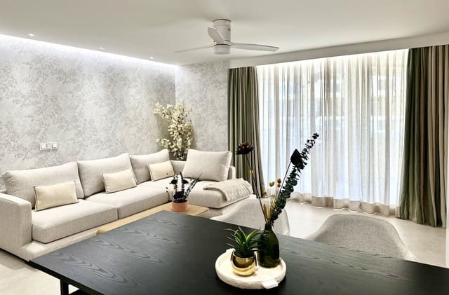 Apartamento de 2 habitaciones en Marbella en venta con piscina garaje - 850.000 € (Ref: 8762476)