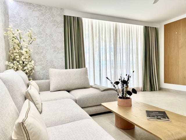 Apartamento de 2 habitaciones en Marbella en venta con piscina garaje - 850.000 € (Ref: 8762476)