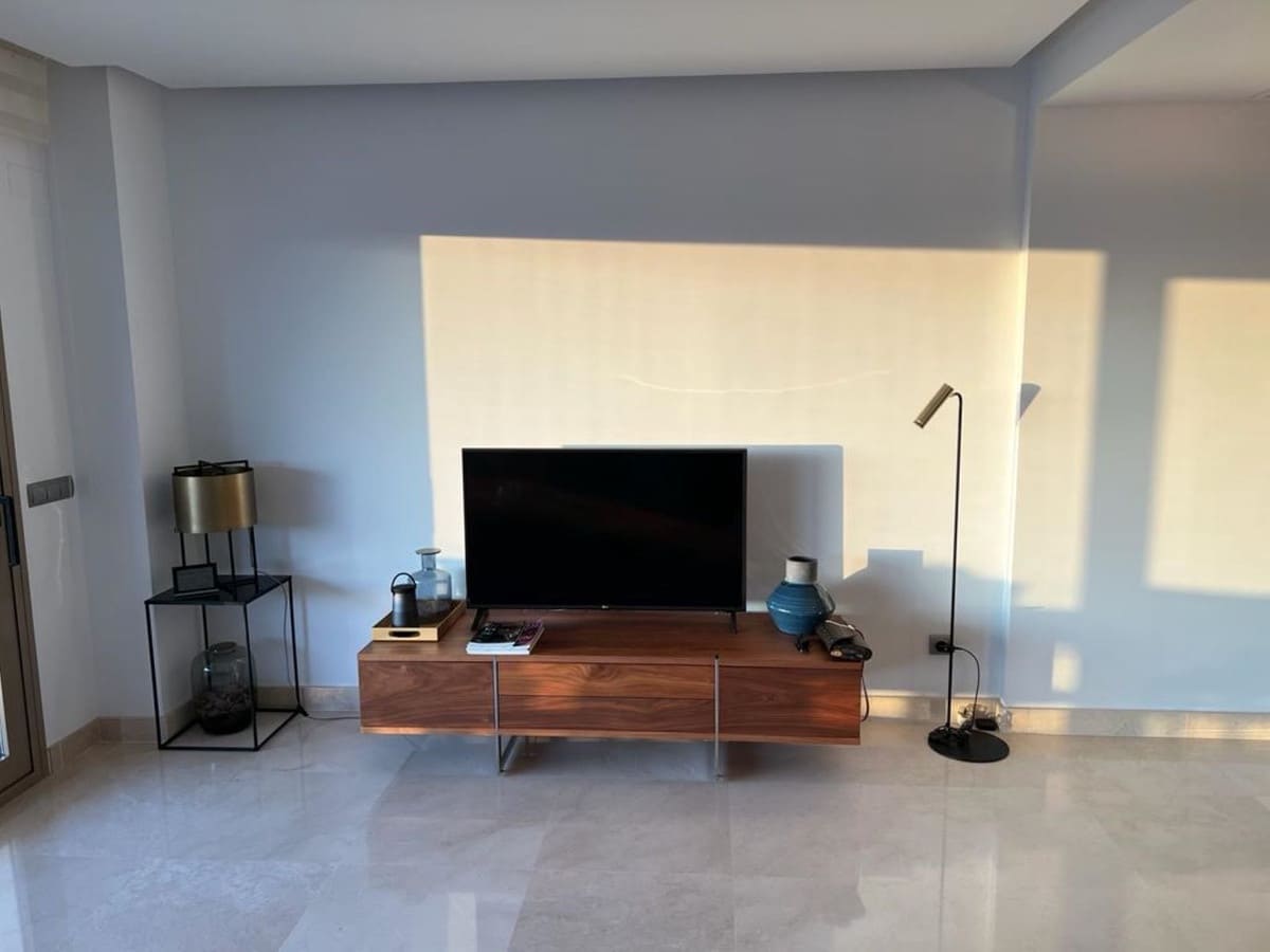 2 soverom Leilighet til salgs i La Cala Golf med svømmebasseng garasje - € 470 000 (Ref: 8930556)