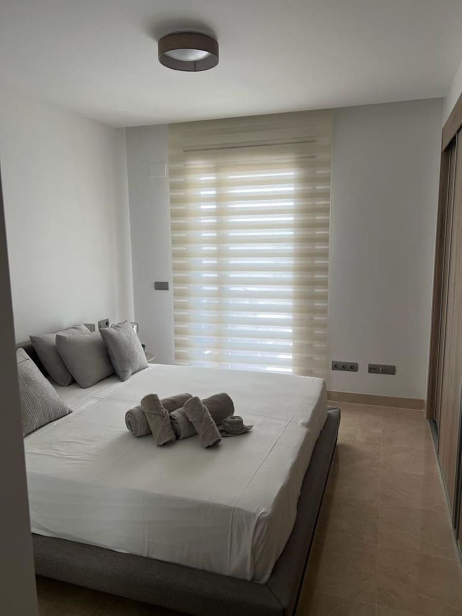 2 soverom Leilighet til salgs i La Cala Golf med svømmebasseng garasje - € 470 000 (Ref: 8930556)