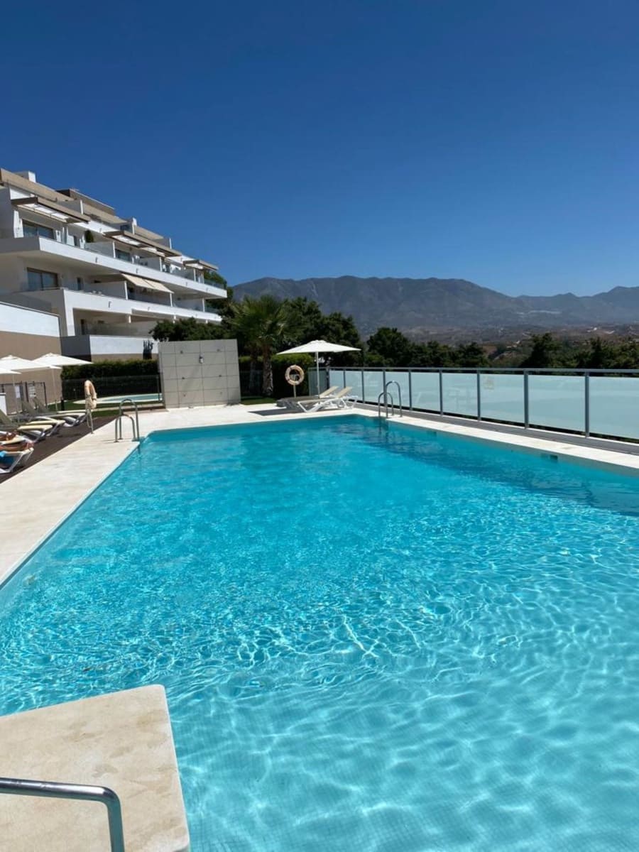 2 soverom Leilighet til salgs i La Cala Golf med svømmebasseng garasje - € 470 000 (Ref: 8930556)