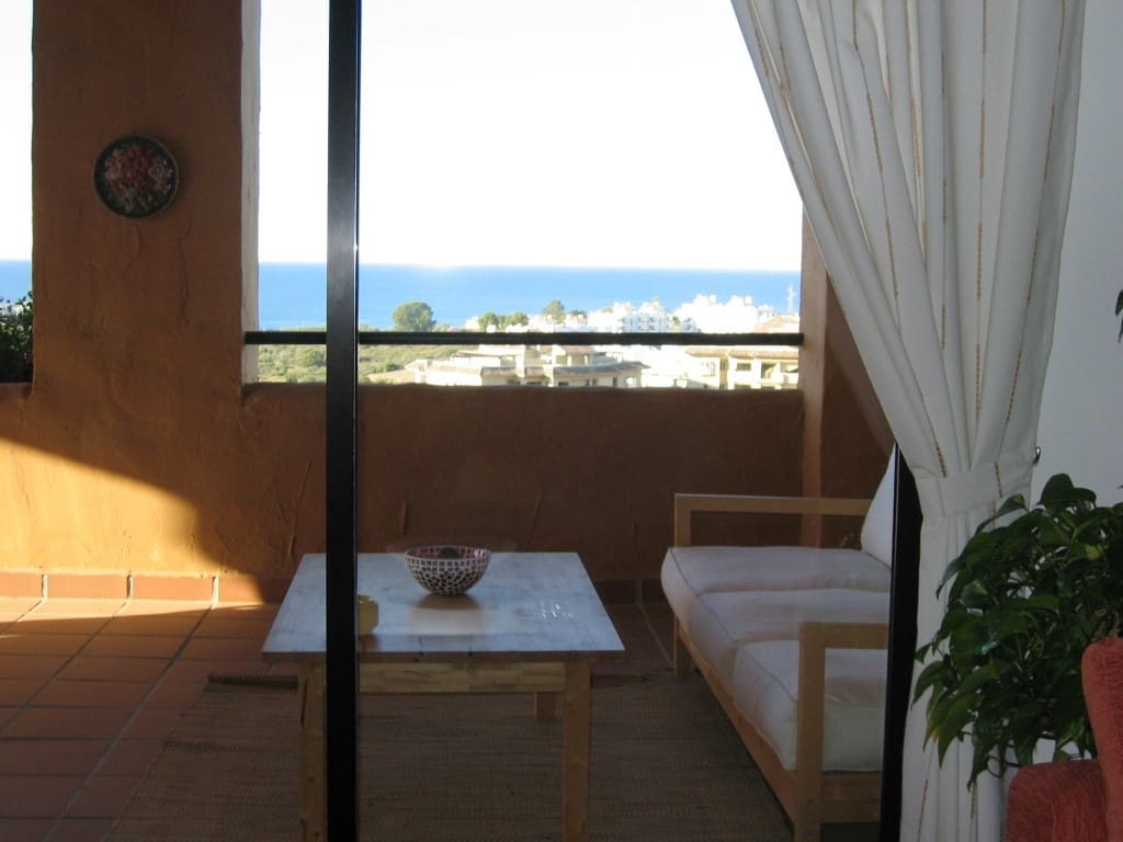 3 bedroom Apartment for sale in New Golden Mile with pool garage - € 300,000 (Ref: 8969446)