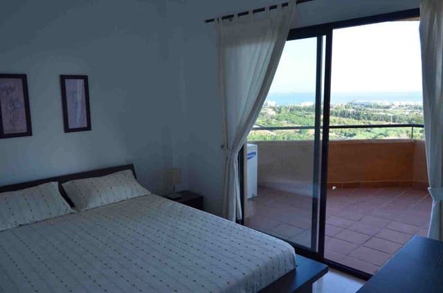 3 sovrum Lägenhet till salu i Selwo, Estepona med pool garage - 300 000 € (Ref: 8969446)