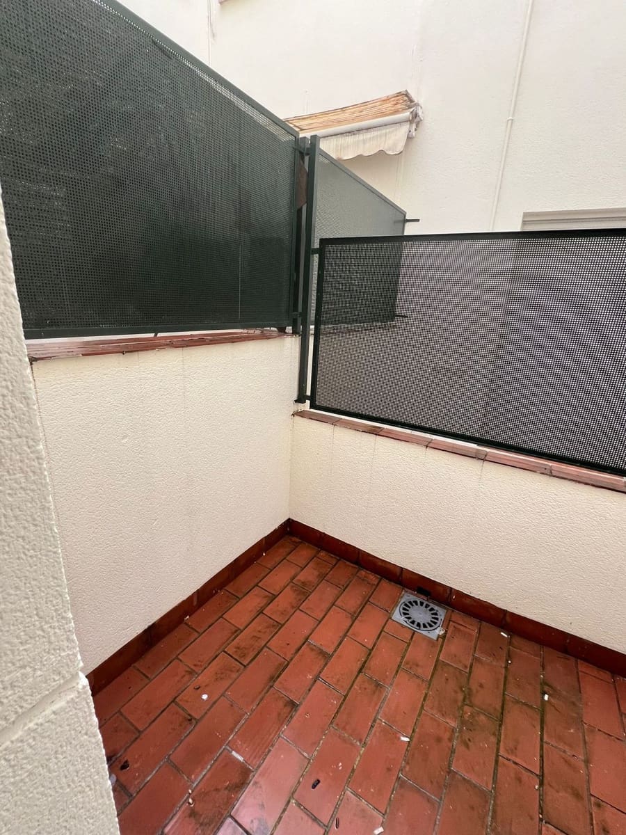 2 bedroom Apartment for sale in Nueva Andalucia with pool garage - € 335,000 (Ref: 9028513)