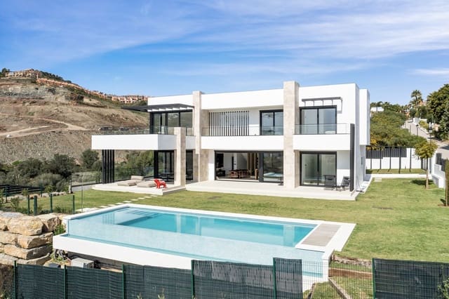 4 bedroom Villa for sale in Benahavís with pool garage - € 3,485,000 (Ref: 9030489)