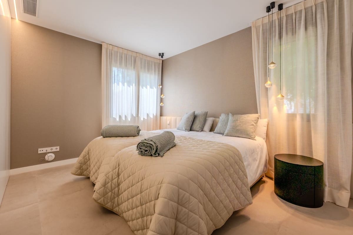 4 soveværelse Villa til salg i Puerto Banus med swimmingpool garage - € 3.200.000 (Ref: 9066622)