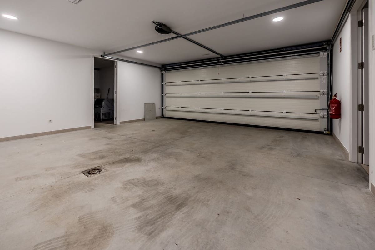 4 soveværelse Villa til salg i Puerto Banus med swimmingpool garage - € 3.200.000 (Ref: 9066622)