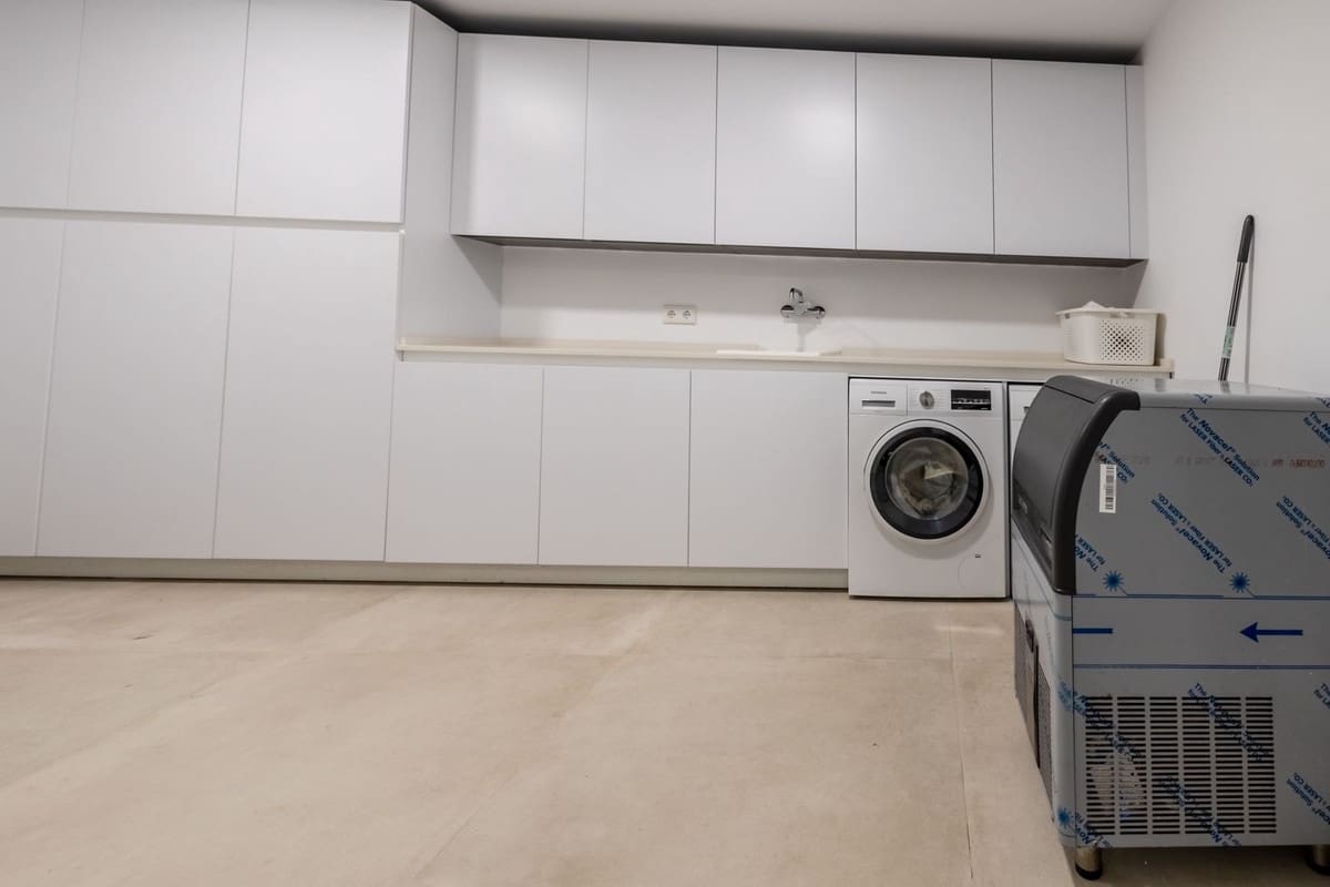 Chalet de 4 habitaciones en Puerto Banus en venta con piscina garaje - 2.995.000 € (Ref: 9066622)