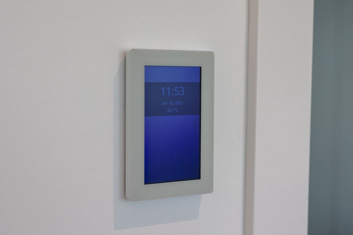 4 bedroom Villa for sale in Puerto Banus with pool garage - € 2,995,000 (Ref: 9066622)