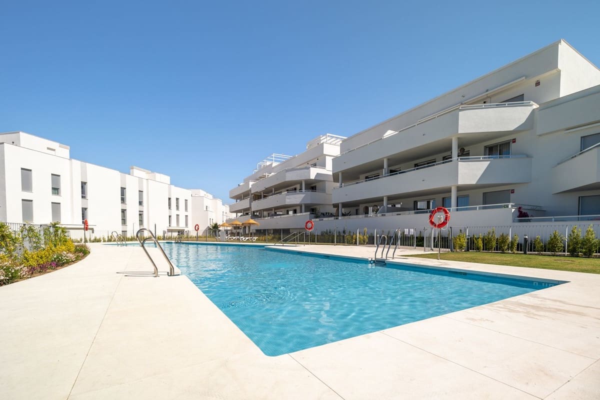 2 quarto Penthouse para venda em New Golden Mile com piscina garagem - 495 000 € (Ref: 9094494)