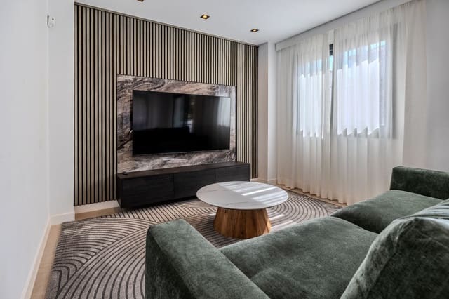 3 slaapkamer Huis te koop in Estepona met zwembad garage - € 495.000 (Ref: 9105020)