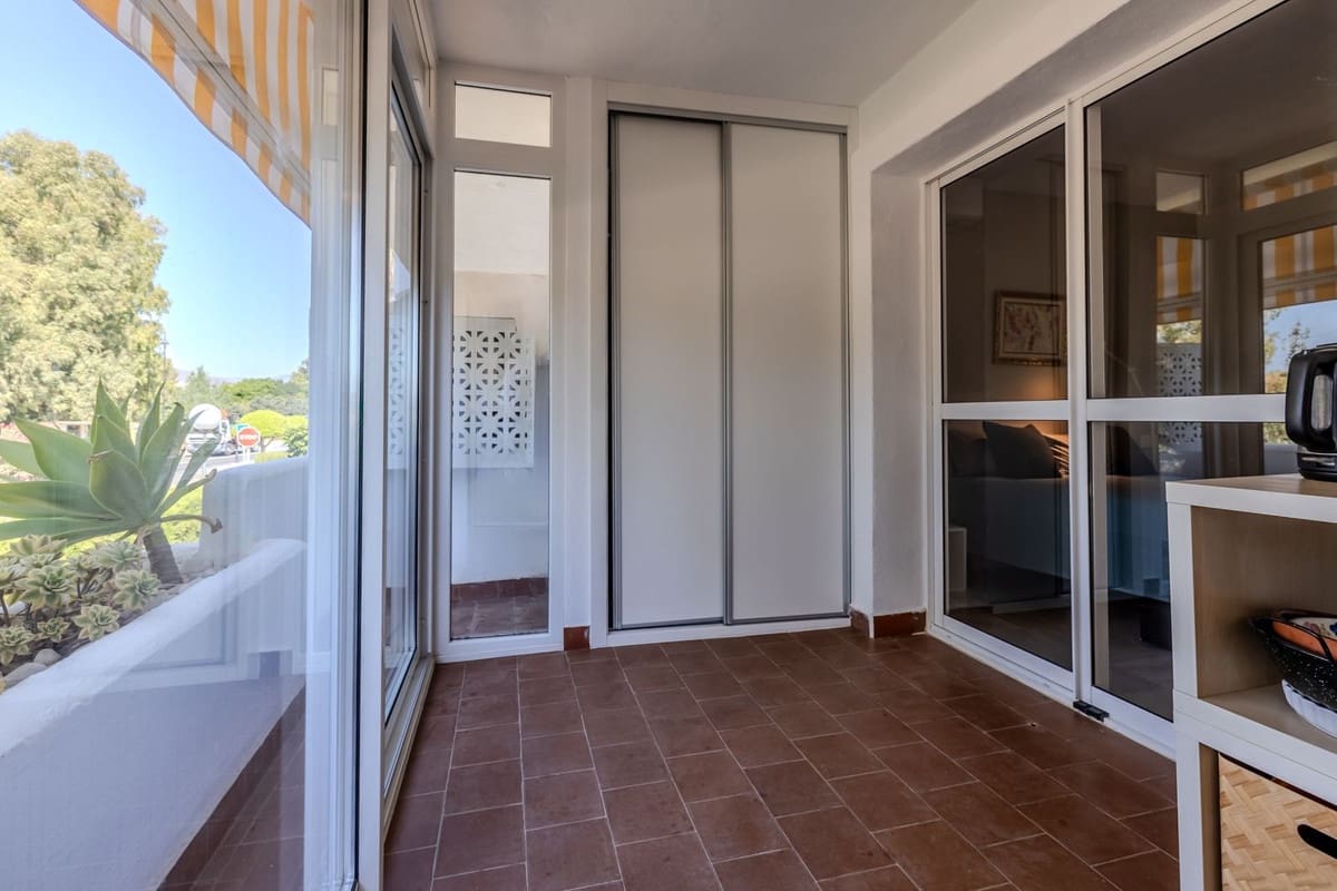 2 bedroom Apartment for sale in Mijas Golf with pool garage - € 310,000 (Ref: 9115560)