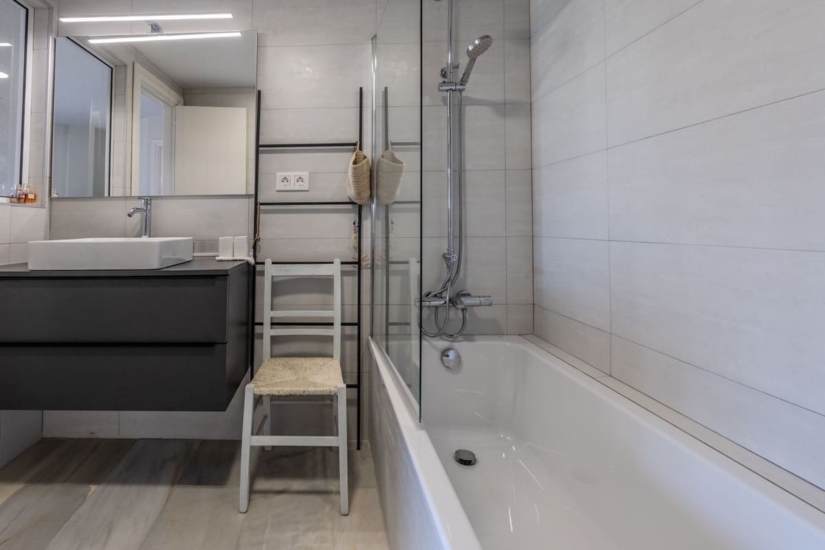 Apartamento de 2 habitaciones en Mijas Golf en venta con piscina garaje - 310.000 € (Ref: 9115560)