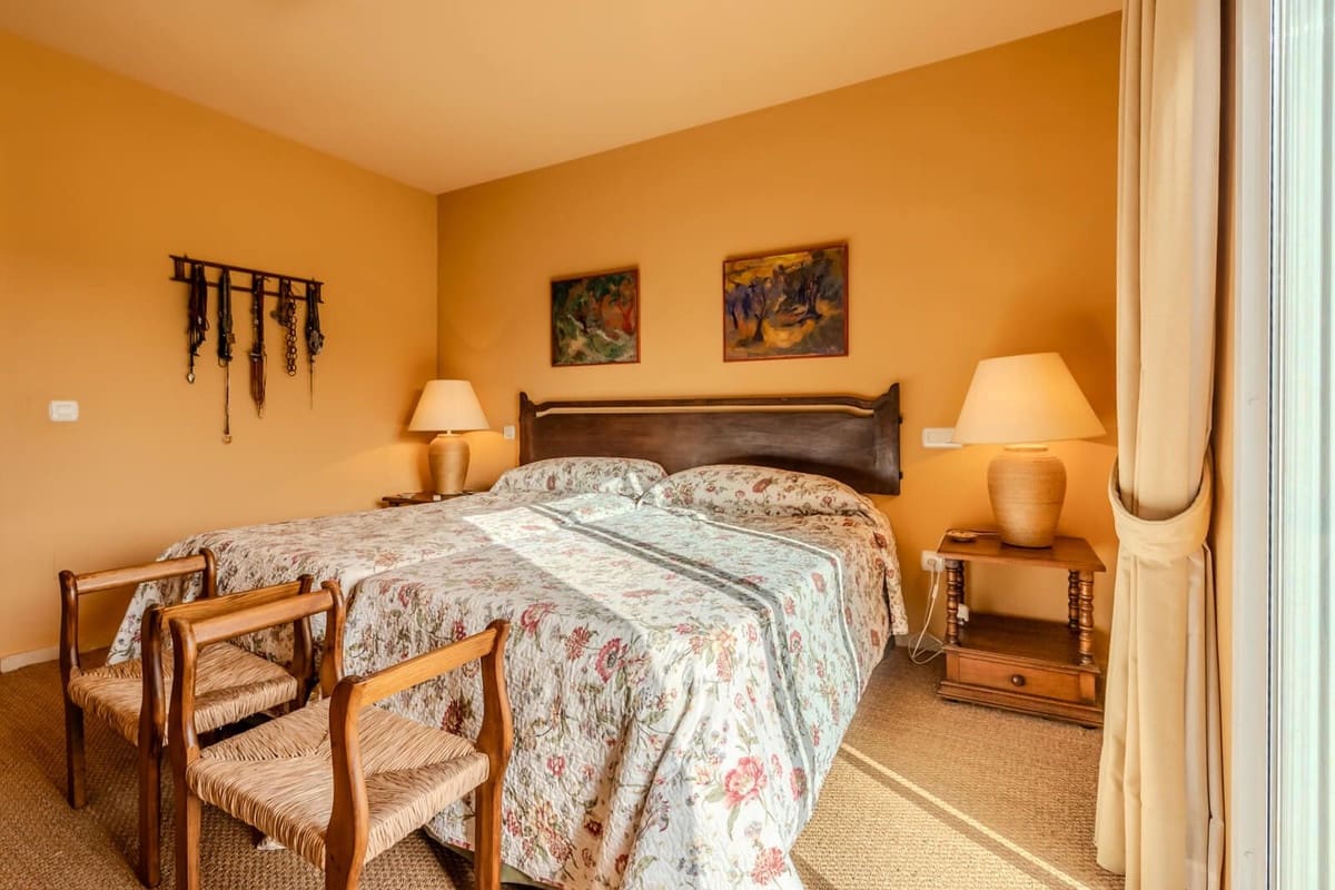 3 sypialnia Apartament na sprzedaż w Guadalmina z basenem garażem - 590 000 € (Ref: 9164374)