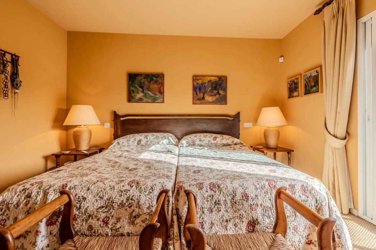 3 sypialnia Apartament na sprzedaż w Guadalmina z basenem garażem - 590 000 € (Ref: 9164374)