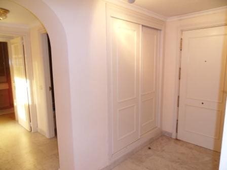 2 bedroom Apartment for sale in Puerto Banus with pool - € 580,000 (Ref: 9175547)