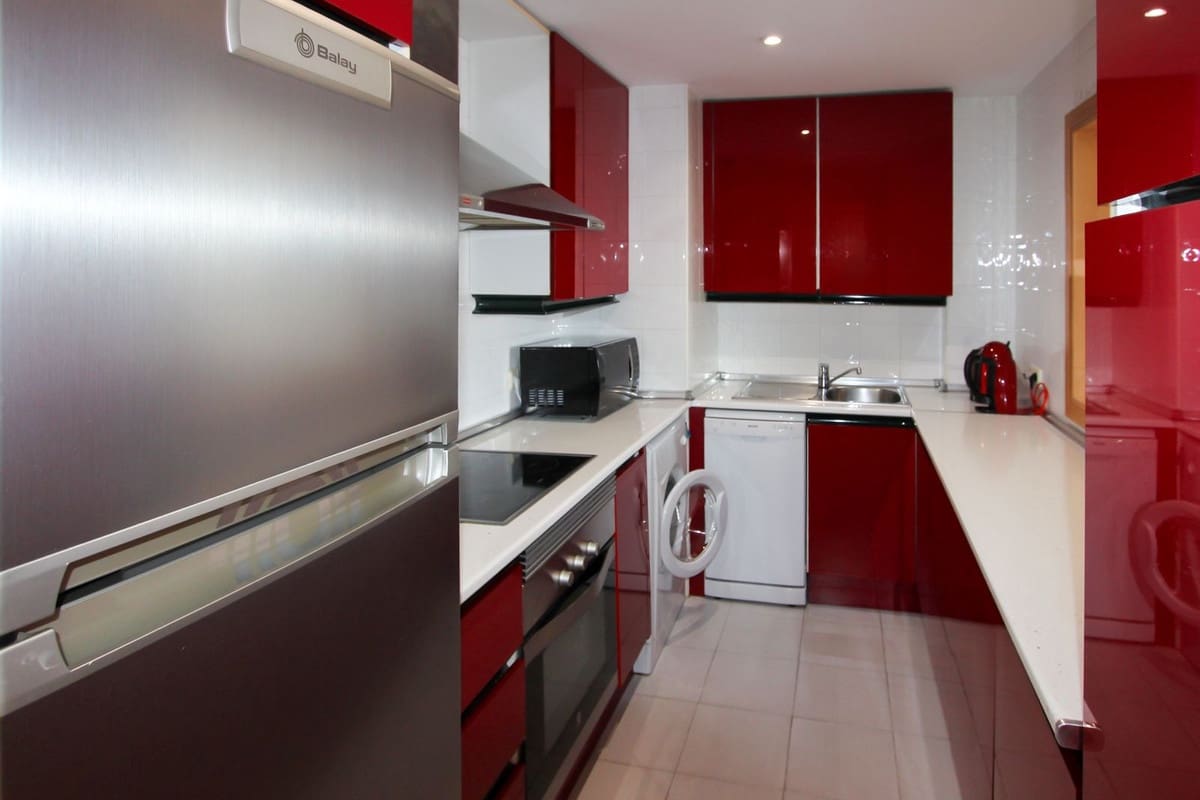 2 bedroom Apartment for sale in Puerto Banus with pool - € 580,000 (Ref: 9175547)