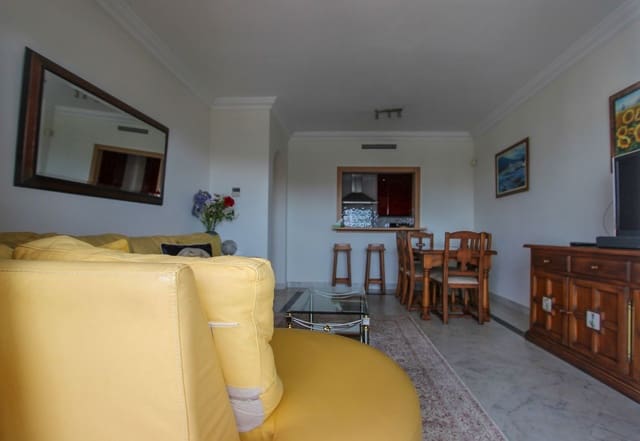 2 bedroom Apartment for sale in Puerto Banus, Marbella with pool - € 580,000 (Ref: 9175547)