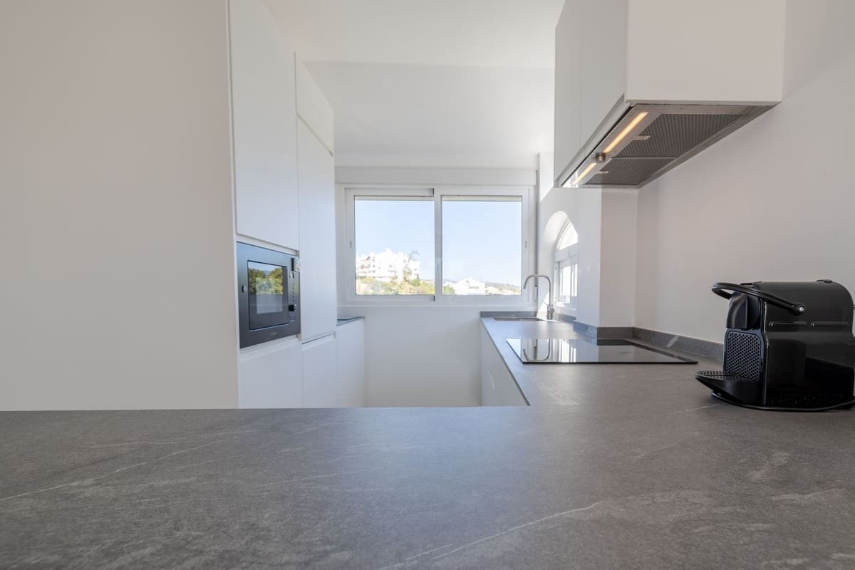 2 soveværelse Lejlighed til salg i Riviera del Sol med swimmingpool - € 345.000 (Ref: 9203207)