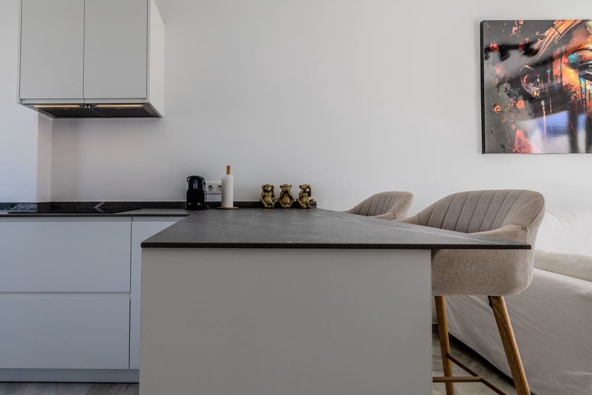 2 soveværelse Lejlighed til salg i Riviera del Sol med swimmingpool - € 345.000 (Ref: 9203207)