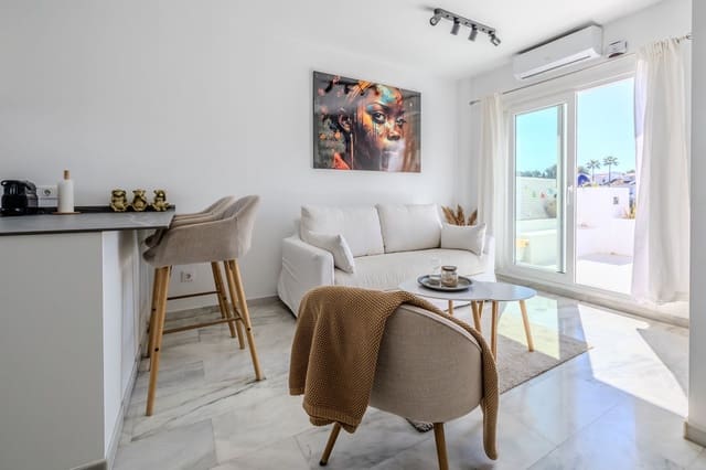 2 soveværelse Lejlighed til salg i Riviera del Sol, Mijas med swimmingpool - € 345.000 (Ref: 9203207)