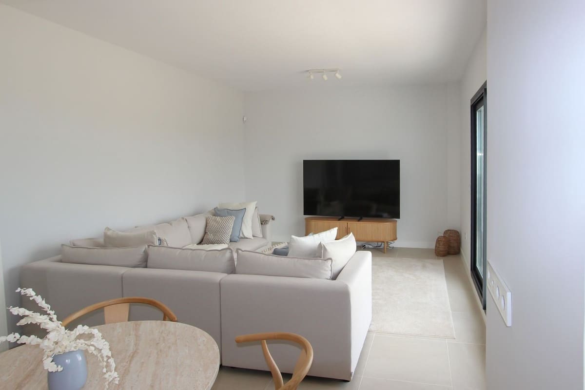 2 Zimmer Penthouse zu verkaufen in Estepona mit Pool Garage - 445.000 € (Ref: 9272903)